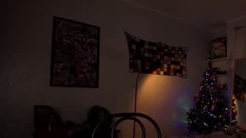 Snapshot of adellqueen chatting on 24, 11, 2025 Adell online show from 24, 11, 2025