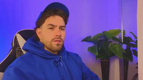 Ades online show from 22, 12, 2025