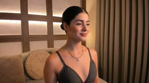 Snapshot of adhara_black01 chatting on 30, 10, 2025 Adhara online show from 30, 10, 2025