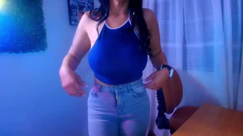 Snapshot of adhelexxx chatting on 9, 10, 2025 Adhele online show from 9, 10, 2025