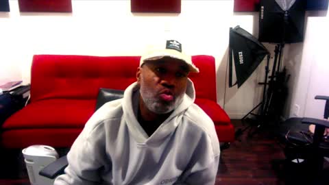 Snapshot of adick_ting chatting on 25, 12, 2024 adick_ting online show from 25, 12, 2024