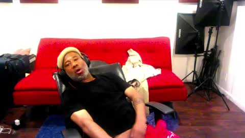 Snapshot of adick_ting chatting on 30, 12, 2024 adick_ting online show from 30, 12, 2024