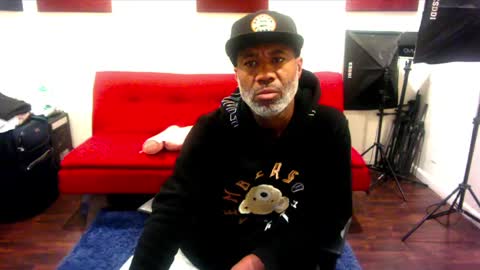 Snapshot of adick_ting chatting on 12, 1, 2025 adick_ting online show from 12, 1, 2025