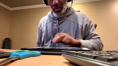 Snapshot of adick_ting chatting on 16, 1, 2025 adick_ting online show from 16, 1, 2025