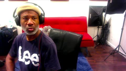 Snapshot of adick_ting chatting on 23, 1, 2025 adick_ting online show from 23, 1, 2025