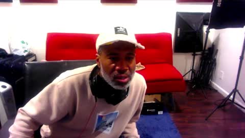 Snapshot of adick_ting chatting on 25, 1, 2025 adick_ting online show from 25, 1, 2025