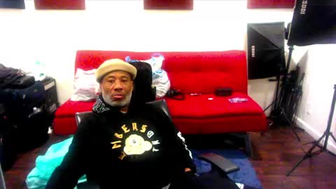 Snapshot of adick_ting chatting on 8, 2, 2025 adick_ting online show from 8, 2, 2025