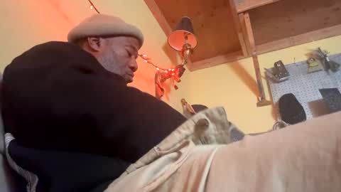 Snapshot of adick_ting chatting on 8, 2, 2025 adick_ting online show from 8, 2, 2025