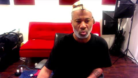 Snapshot of adick_ting chatting on 22, 2, 2025 adick_ting online show from 22, 2, 2025