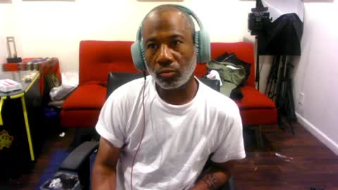 Snapshot of adick_ting chatting on 28, 5, 2026 adick_ting online show from 28, 5, 2026