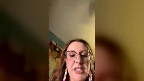 Snapshot of adirajade chatting on 6, 4, 2026 adirajade online show from 6, 4, 2026