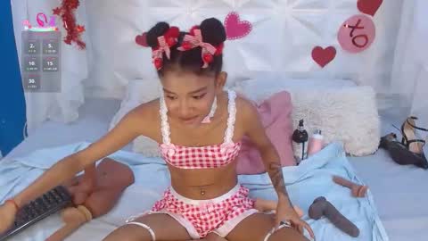 adisson_petite1 online show from 19, 2, 2026