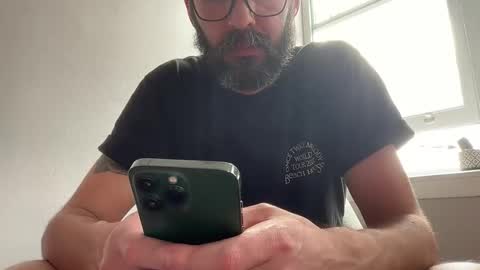 Snapshot of admri chatting on 1, 4, 2026 admri online show from 1, 4, 2026
