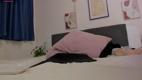 Save the date 23 NOVEMBER for a incendiary day with me  online show from 16, 4, 2026