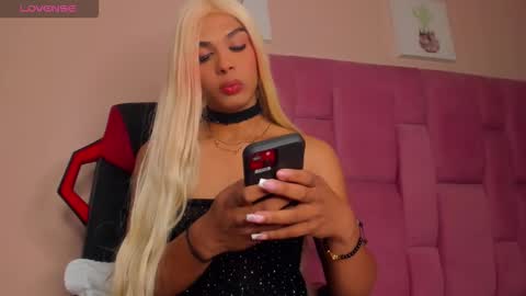 adonis_hot_xx online show from 19, 10, 2025