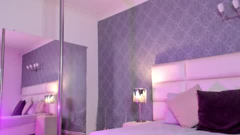 Adonis  online show from 25, 11, 2025