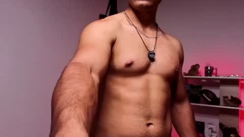 Snapshot of adonixxx04 chatting on 5, 8, 2026 adonixxx04 online show from 5, 8, 2026