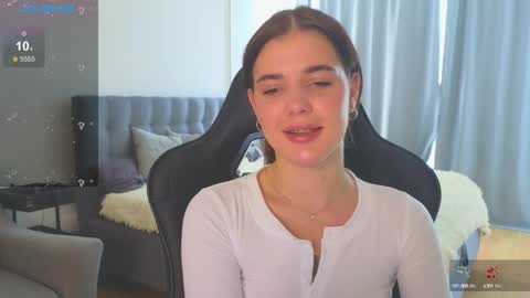 Snapshot of adri_dream chatting on 4, 10, 2025 Adriana online show from 4, 10, 2025