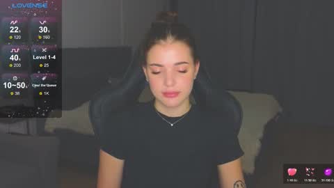 Snapshot of adri_dream chatting on 8, 11, 2025 Adriana online show from 8, 11, 2025