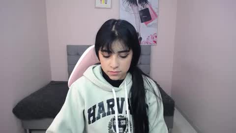 Snapshot of adri_gomez_1 chatting on 13, 2, 2026 Adri online show from 13, 2, 2026