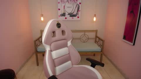 Snapshot of adri_gomez_1 chatting on 23, 2, 2026 Adri online show from 23, 2, 2026