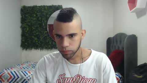 adri_sexboy online show from 7, 12, 2024