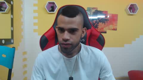 adri_sexboy online show from 10, 12, 2024