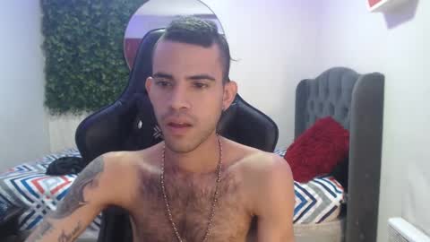 adri_sexboy online show from 4, 1, 2025