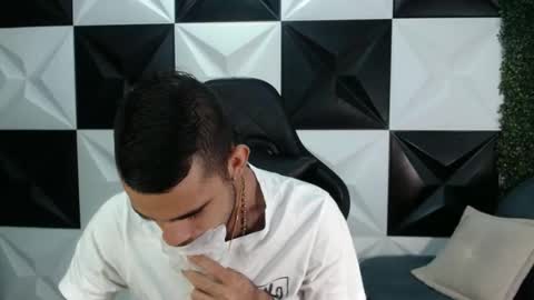 adri_sexboy online show from 10, 1, 2025