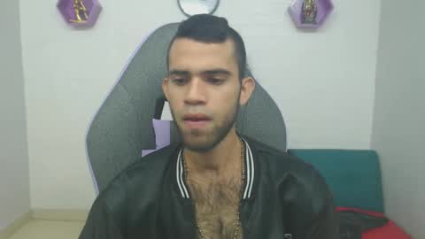 adri_sexboy online show from 18, 1, 2025