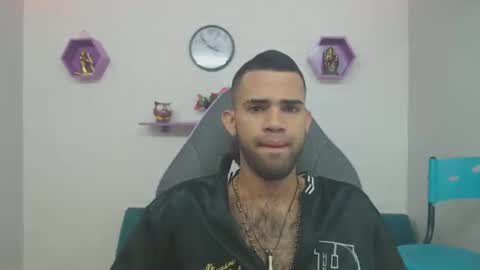 adri_sexboy online show from 24, 1, 2025