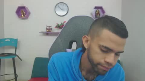 adri_sexboy online show from 25, 1, 2025