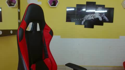 adri_sexboy online show from 30, 1, 2025