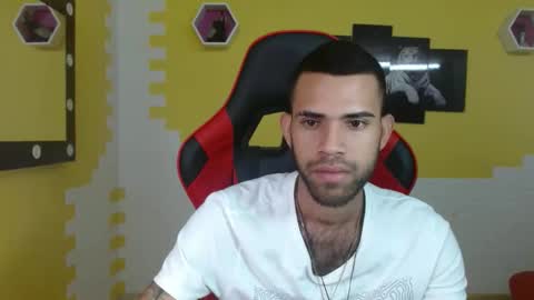 adri_sexboy online show from 30, 1, 2025