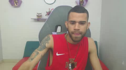 adri_sexboy online show from 31, 1, 2025