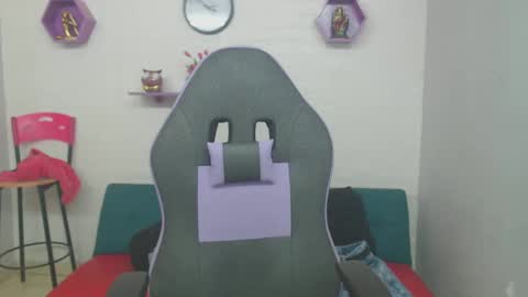 adri_sexboy online show from 6, 2, 2025