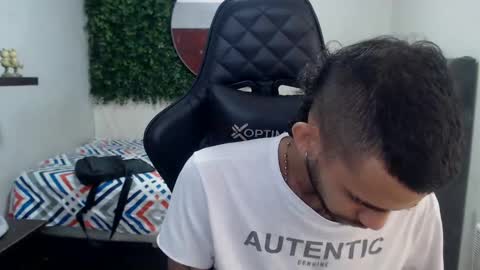 adri_sexboy online show from 18, 2, 2025