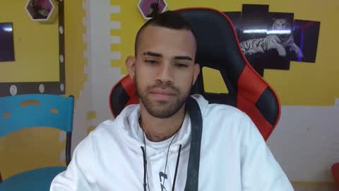 adri_sexboy online show from 5, 3, 2025