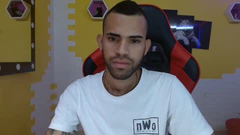 adri_sexboy online show from 6, 3, 2025