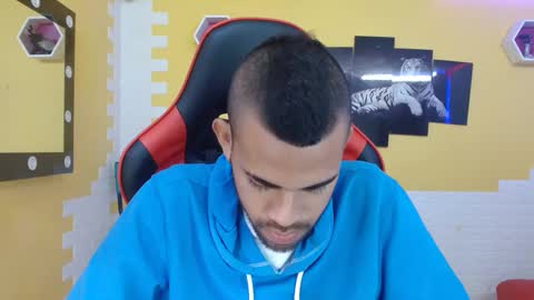 adri_sexboy online show from 7, 3, 2025