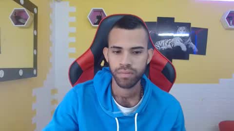 adri_sexboy online show from 8, 3, 2025