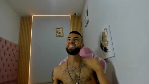 Snapshot of adri_sexboy229 chatting on 9, 9, 2025 adri_sexboy229 online show from 9, 9, 2025