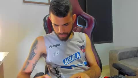 Snapshot of adri_sexboy229 chatting on 18, 9, 2025 adri_sexboy229 online show from 18, 9, 2025