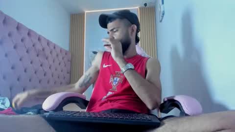 Snapshot of adri_sexboy229 chatting on 1, 10, 2025 adri_sexboy229 online show from 1, 10, 2025