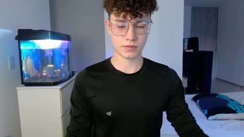 adrian morelli online show from 25, 10, 2025