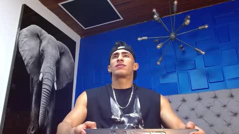 Snapshot of adrian_rae chatting on 23, 1, 2025 online show from 23, 1, 2025