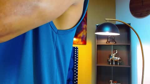 Snapshot of adrian_rae chatting on 25, 2, 2025 online show from 25, 2, 2025