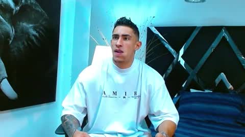 Snapshot of adrian_rae chatting on 5, 3, 2025 online show from 5, 3, 2025