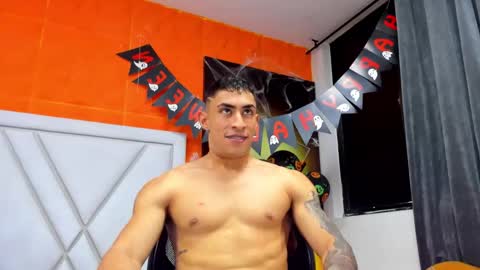 Snapshot of adrian_rae chatting on 3, 11, 2025 online show from 3, 11, 2025