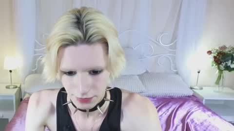 adrian_the_one_ online show from 17, 1, 2025